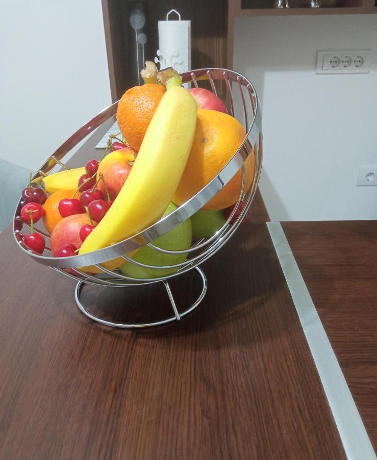 Vemiur Apartment Cacak Bagian luar foto