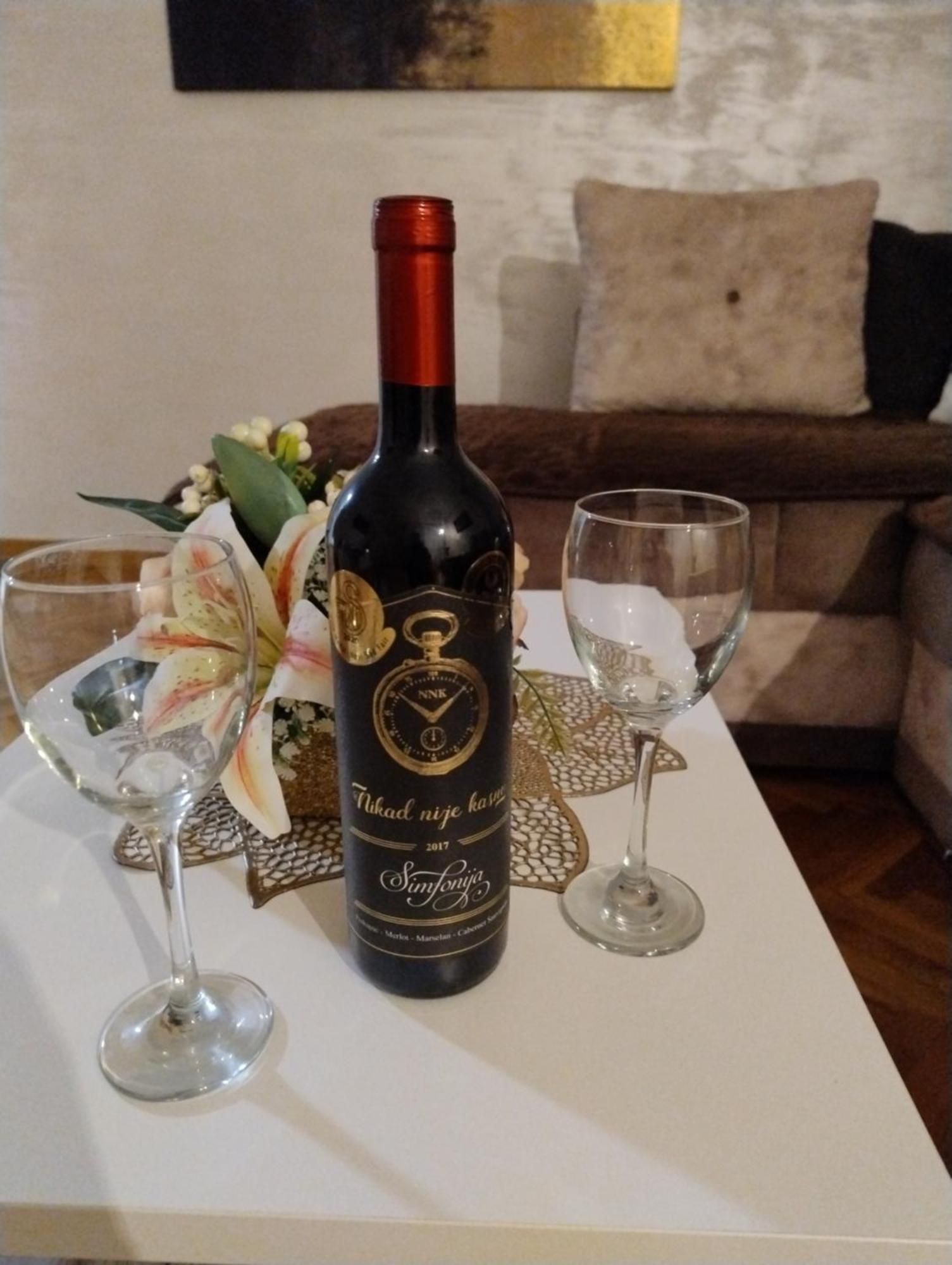 Vemiur Apartment Cacak Bagian luar foto